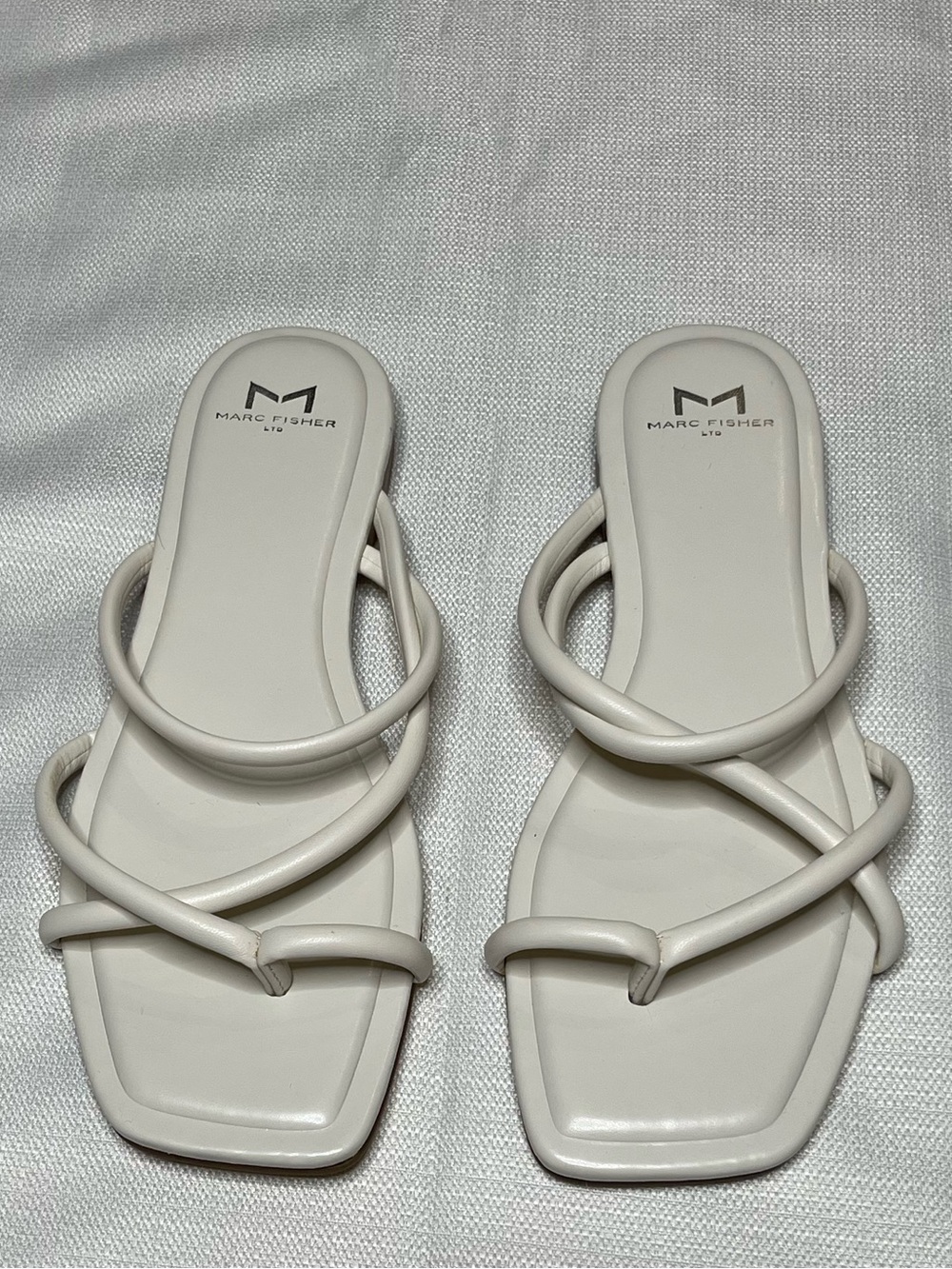 Marc Fisher White Minimalist Strappy Square-Toe Slide Sandals